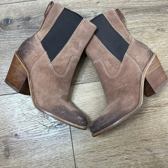 Cole Haan Graham Short Boot in Sequoia Suede Size 5 1/2B - Picture 3 of 10